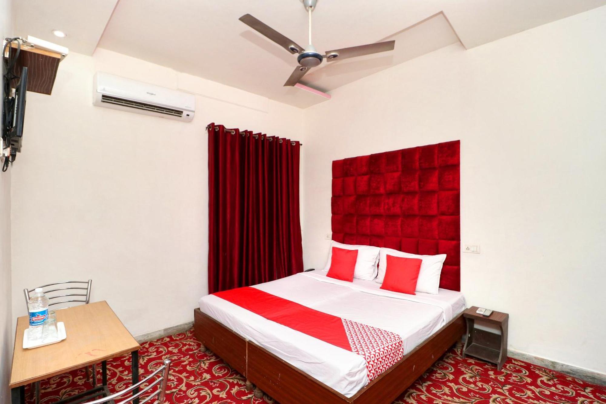 Hotel O Rr Villa Chandīgarh エクステリア 写真
