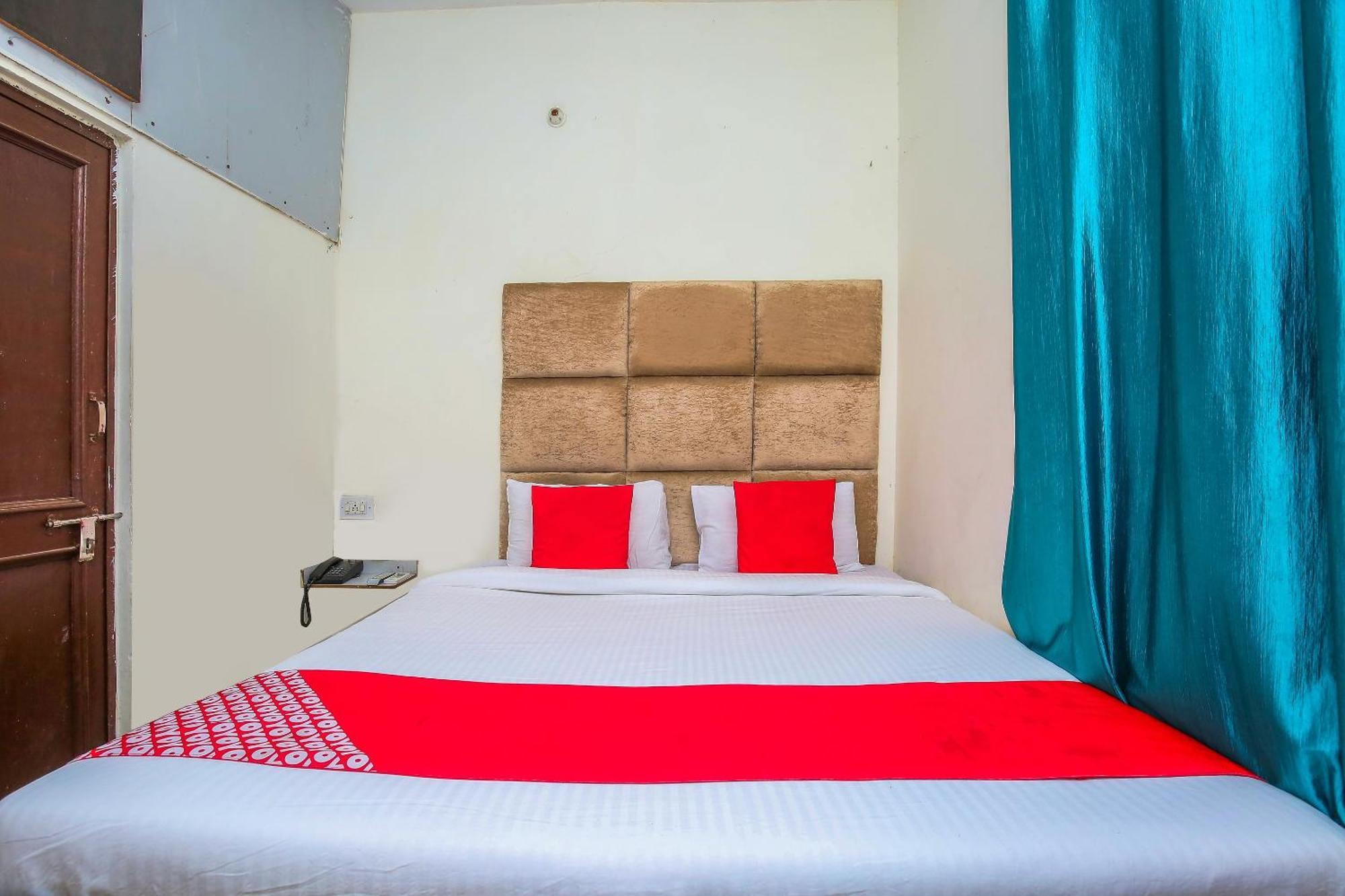 Hotel O Rr Villa Chandīgarh エクステリア 写真