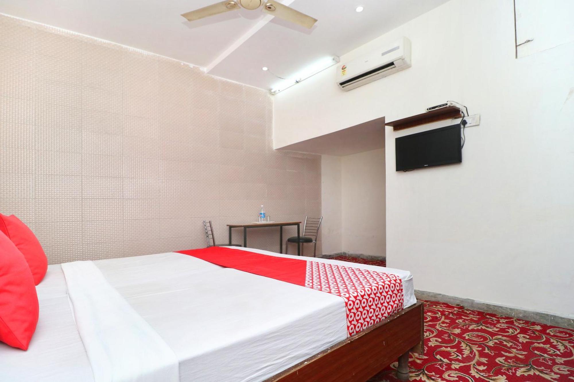 Hotel O Rr Villa Chandīgarh エクステリア 写真