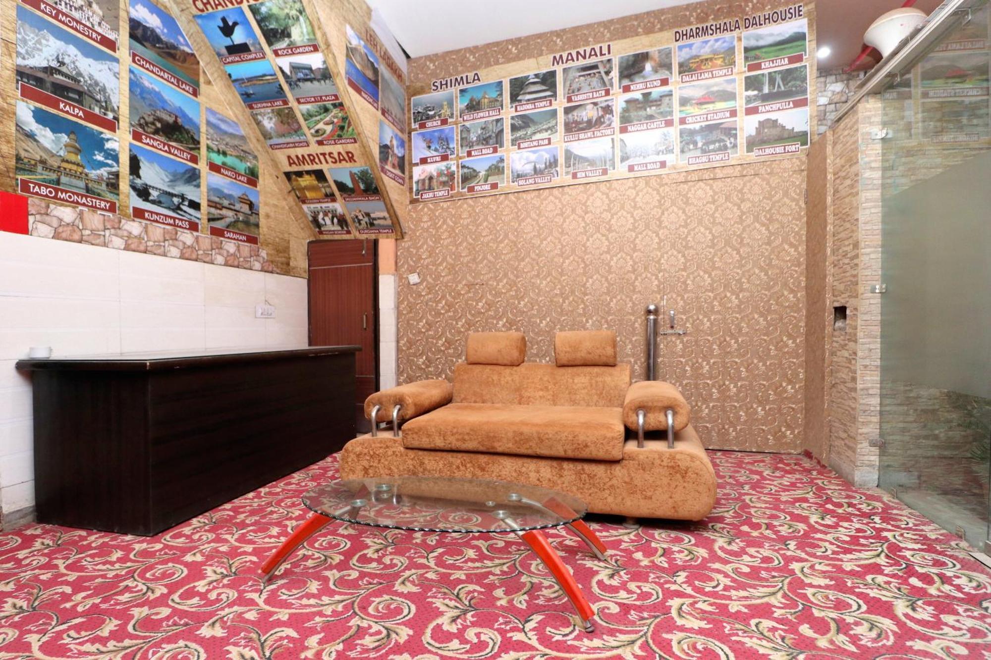Hotel O Rr Villa Chandīgarh エクステリア 写真
